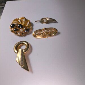 Art Deco Vintage Brooches lot Glass Grey Cabochons Faux Pearls and Rhinestones*